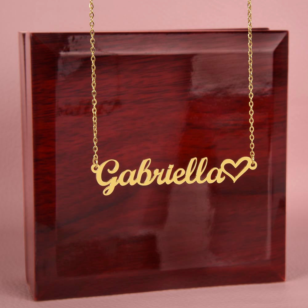 Chic Personalized Heart Name Necklace - The Perfect Surprise Gift